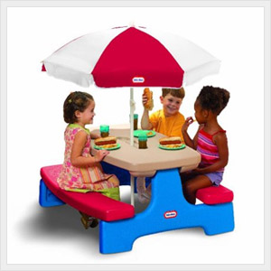 Little Tikes Picnic Table A Great Kids Picnic Table With Umbrella